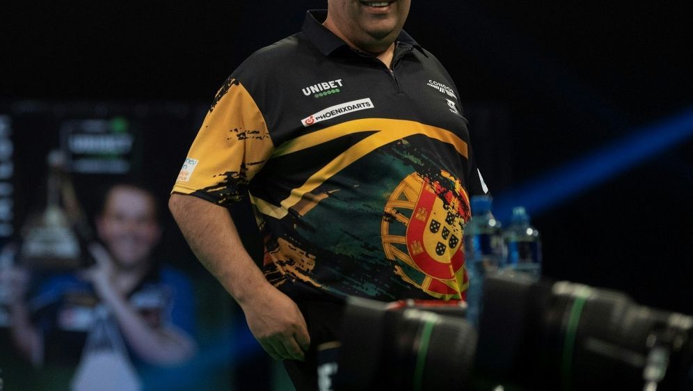 International Darts De Sousa Wirft Neun Darter Ran