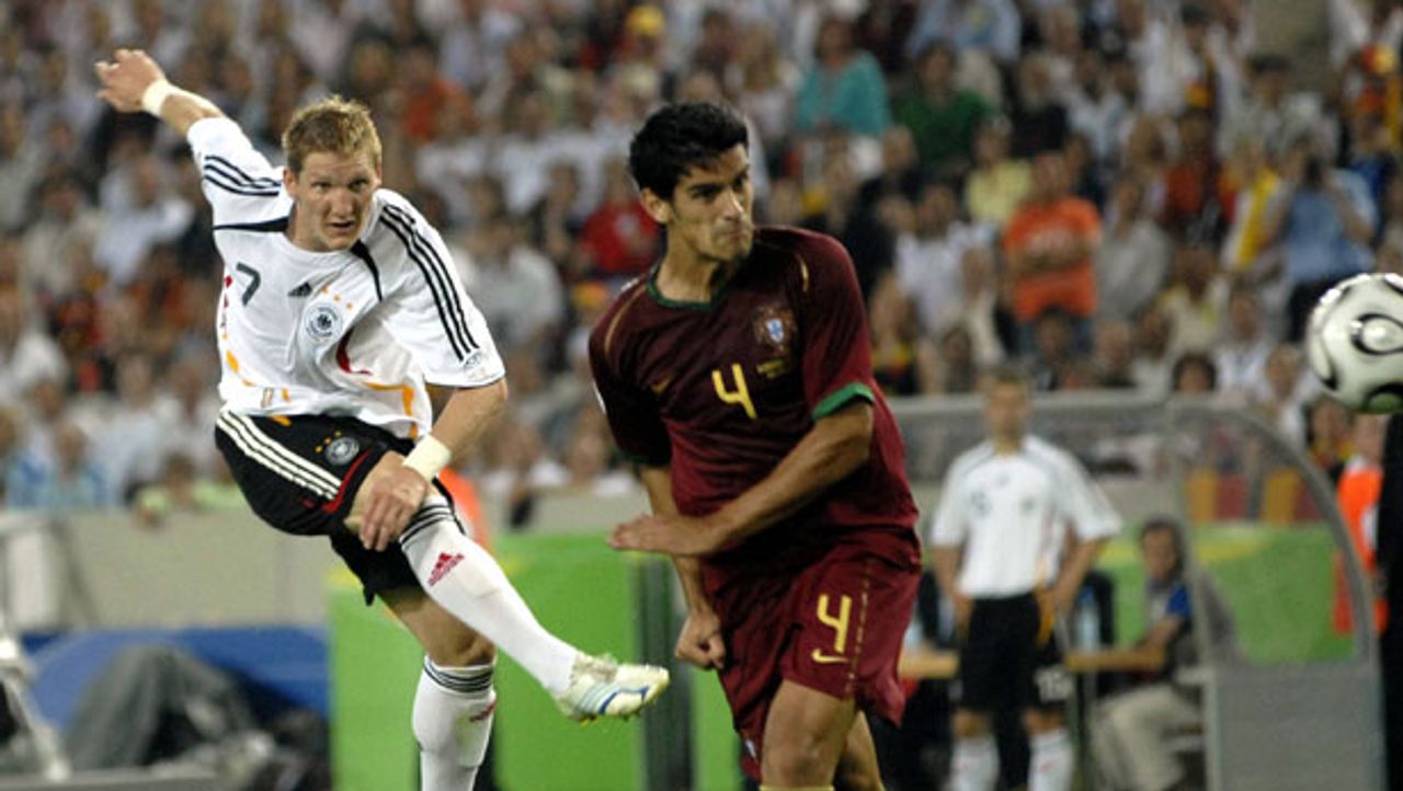 Schweinsteiger Abschied Zwolf Jahre Im Dfb Trikot