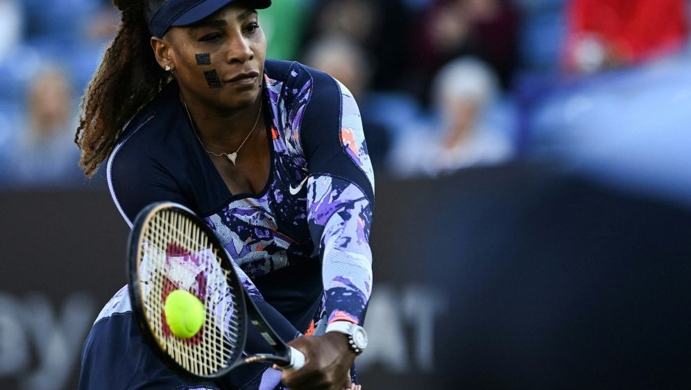 Serena Williams nahm sich eine lange Tennis-Pause - Bildquelle: AFP/SID/GLYN KIRK