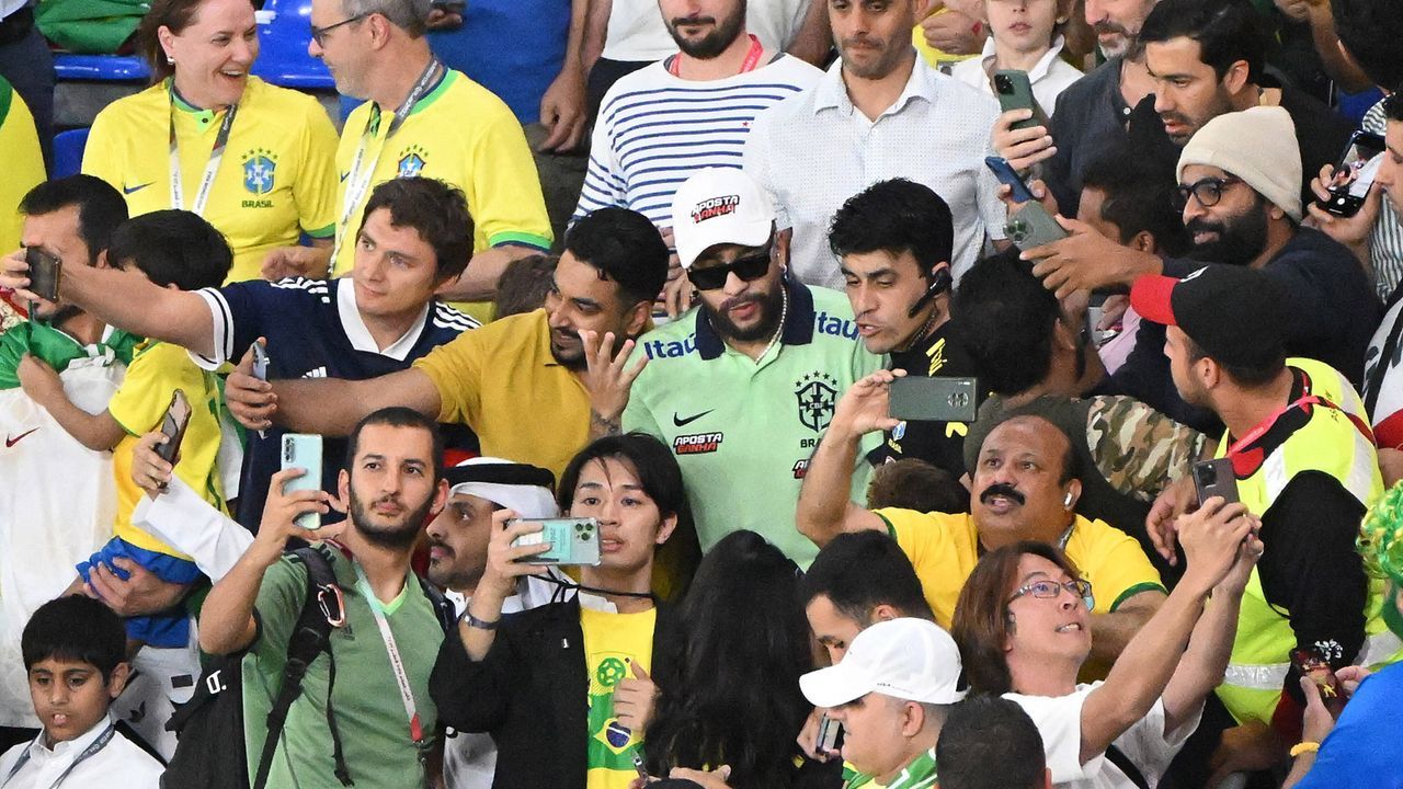 Neymar: Double des Superstars macht Brasiliens Fans verrückt - Bildquelle: IMAGO/Matthias Koch