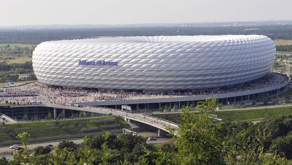 Am Sonntag werden Football-Fans zum NFL-Munich-Game in die Allianz Arena str... - Bildquelle: imago sportfotodienst