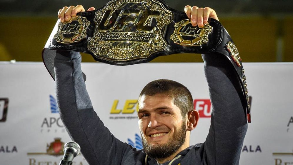 Khabib Nurmagomedov ist amtierender UFC-Champion im Leichtgewicht - Bildquelle: Getty Images