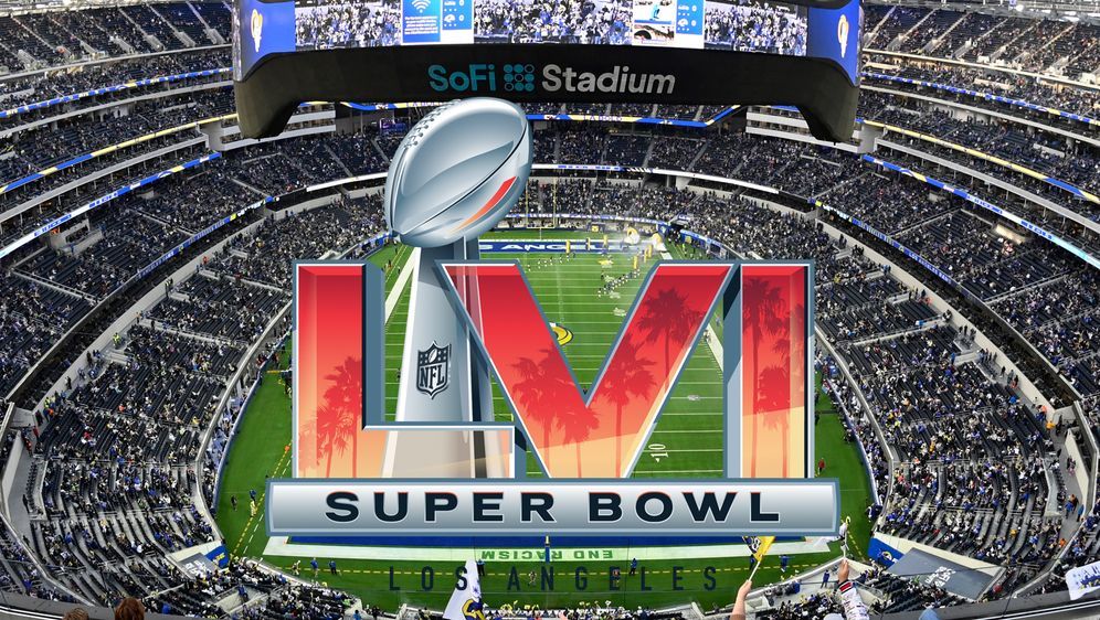 Im SoFi Stadium in Inglewood soll der Super Bowl steigen - Bildquelle: Getty
