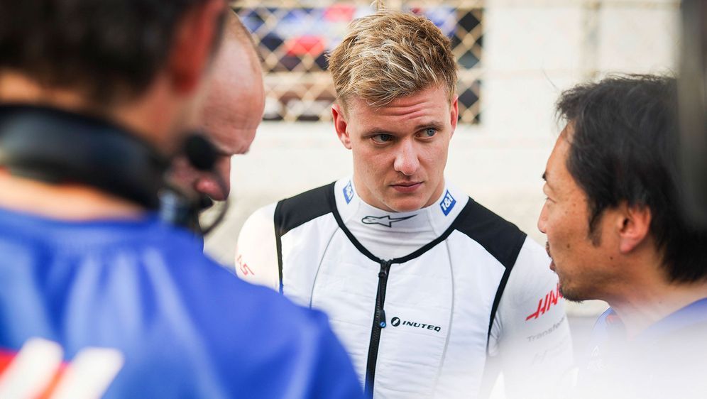 Wird 2023 nicht mehr in der Formel 1 fahren: der ehemalige Haas-Pilot Mick S... - Bildquelle: Imago Images