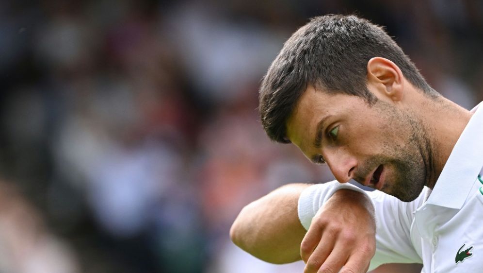 Novak Djokovic unterschützt Boris Beckers Familie - Bildquelle: AFP/SID/SEBASTIEN BOZON