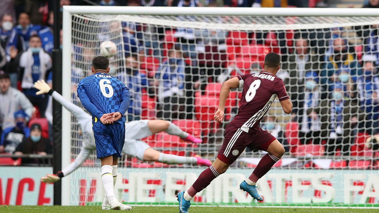 Emotionales Fa Cup Finale Vor 21 000 Fans Leicester Ringt Chelsea Nie
