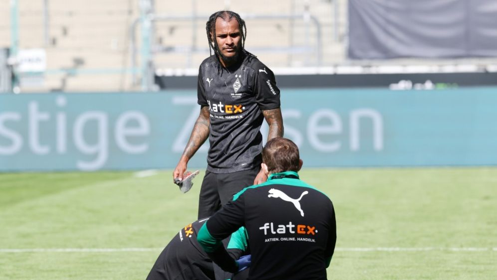 Bundesliga Gladbach Lazaro Im Training Benes Noch Nicht Fit Ran