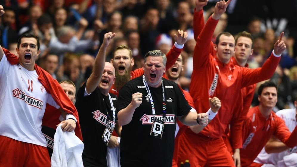 WM 2021 - Dänemarks Handballer stürmen erstmals auf den WM ...