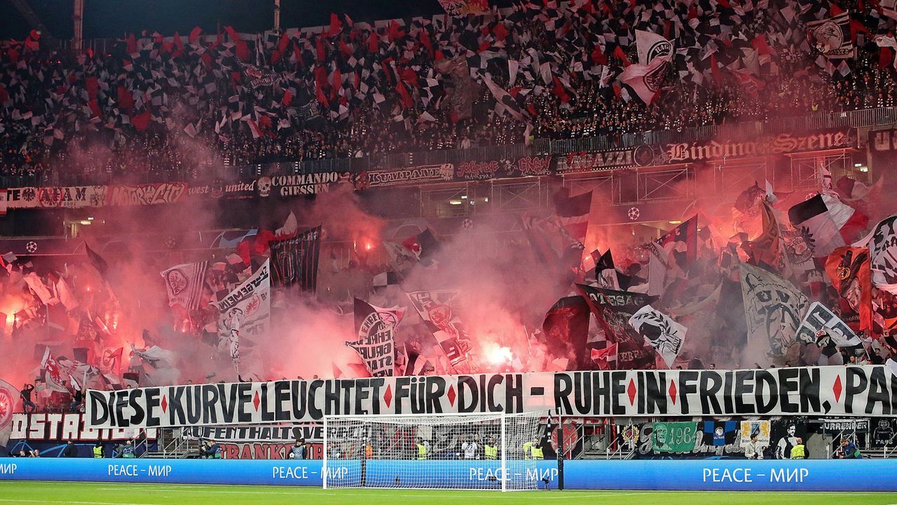 Eintracht Frankfurt - Bildquelle: IMAGO/Jan Huebner
