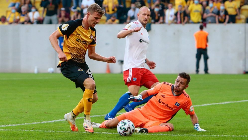 Dfb Pokal 1 4 Klatsche Hamburger Sv Blamiert Sich Bei Dynamo Dresden