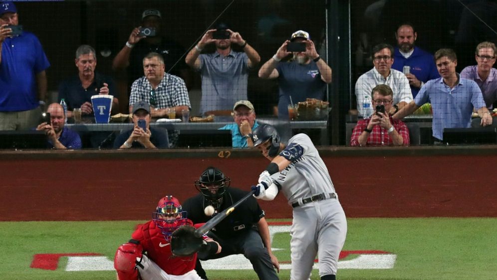 Homerun Nummer 62: Judge schreibt Baseball-Geschichte - Bildquelle: AFP/GETTY SID/RON JENKINS