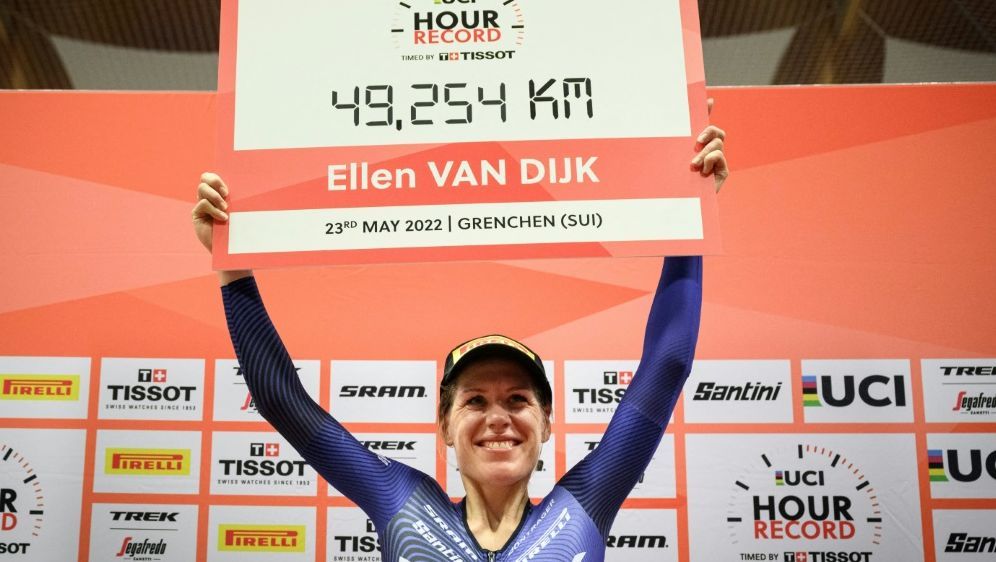 Bahnrad: Ellen van Dijk bricht Stundenweltrekord - Bildquelle: AFP/SID/GABRIEL MONNET
