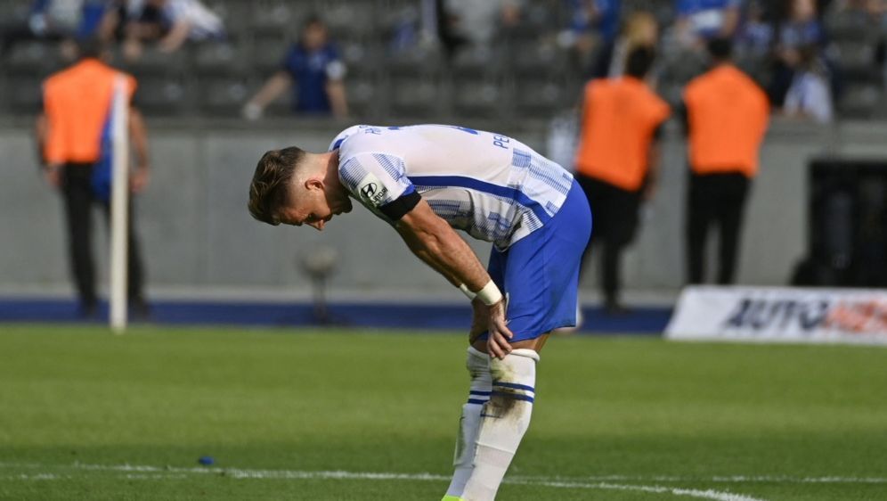 Verluste bei der Hertha - Bildquelle: AFP/SID/JOHN MACDOUGALL