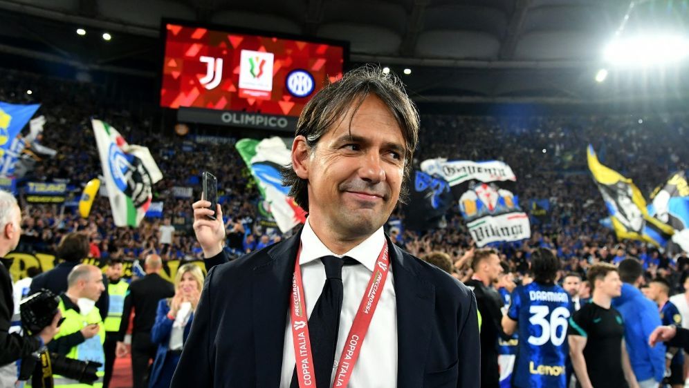 Simone Inzaghi verlängert bei Inter Mailand bis 2024 - Bildquelle: AFP/SID/ISABELLA BONOTTO