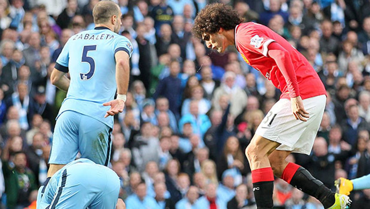 Lama-Attacke gegen Agüero: Fellaini spuckt nicht nur große ...