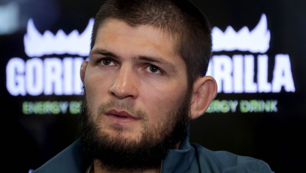 Wegen Totem Vater Ufc Star Khabib Gibt Karriereende Bekannt