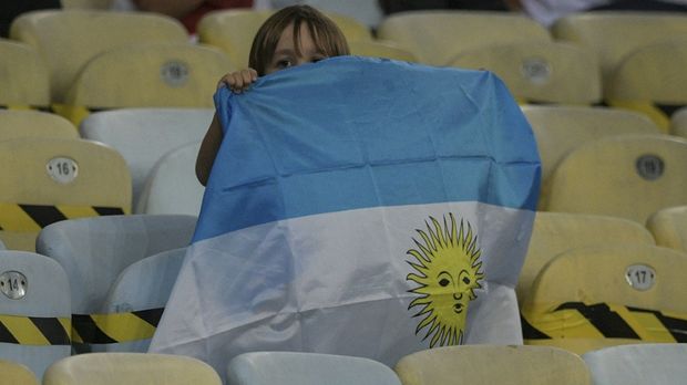 Internacional – Argentina: Entrenador lesionado por disparo en partido de tercera división