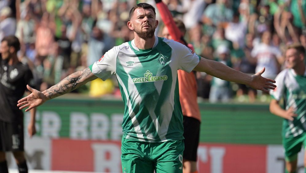 Burke erzielt Last-Minute-Ausgleich für Werder - Bildquelle: imago