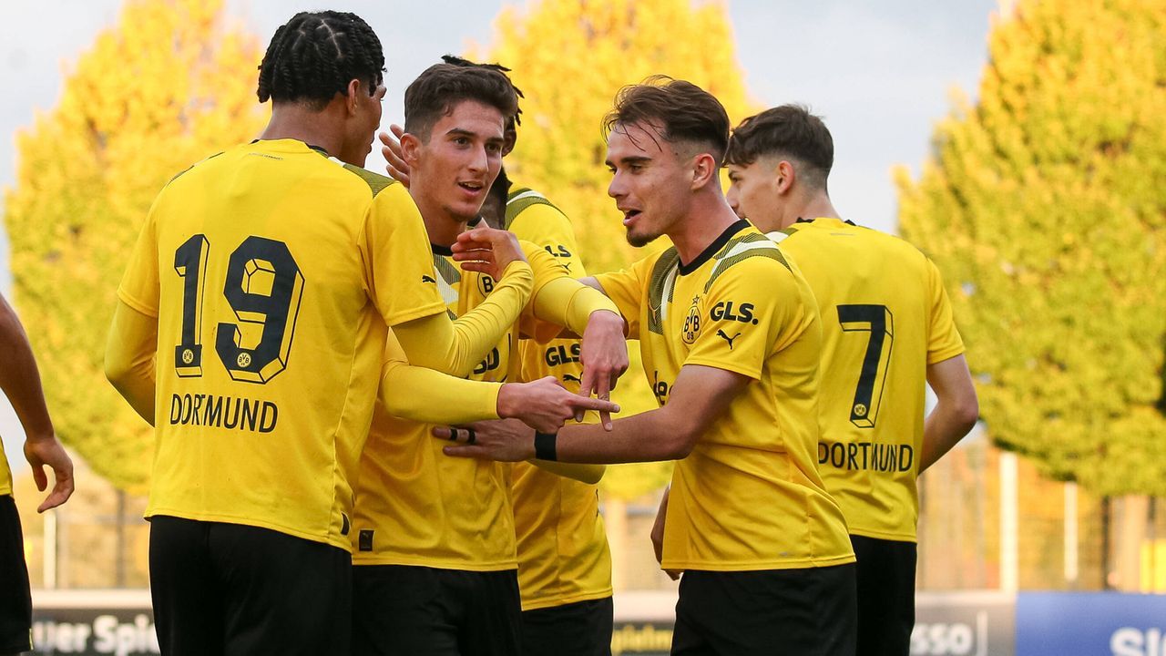 Borussia Dortmund U19 (Gruppenzweiter) - Bildquelle: IMAGO/Brauer-Fotoagentur