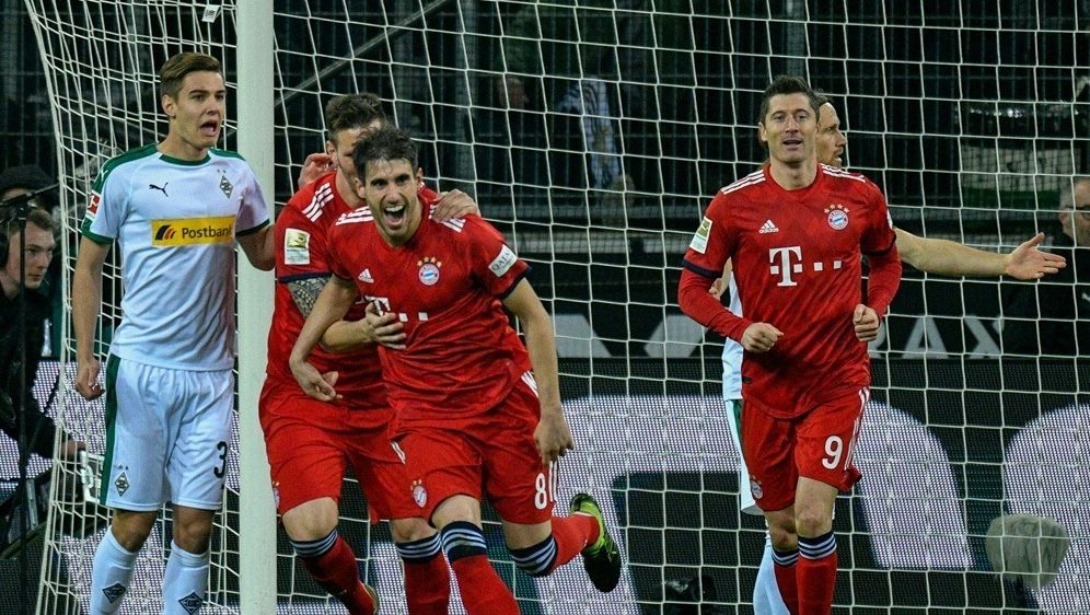 Sieg Im Topspiel: FC Bayern Schließt Zu Dortmund Auf