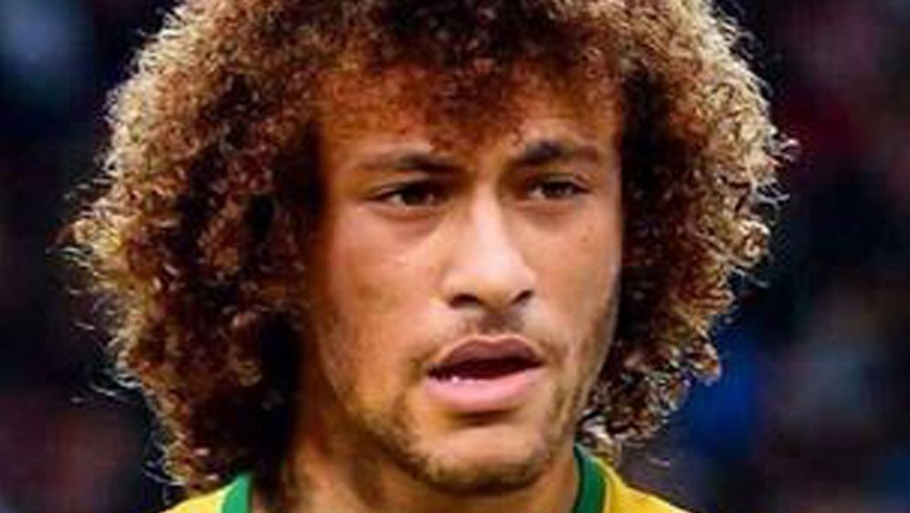 Doppelter Brasilianer Neymar Klaut Luiz Frisur