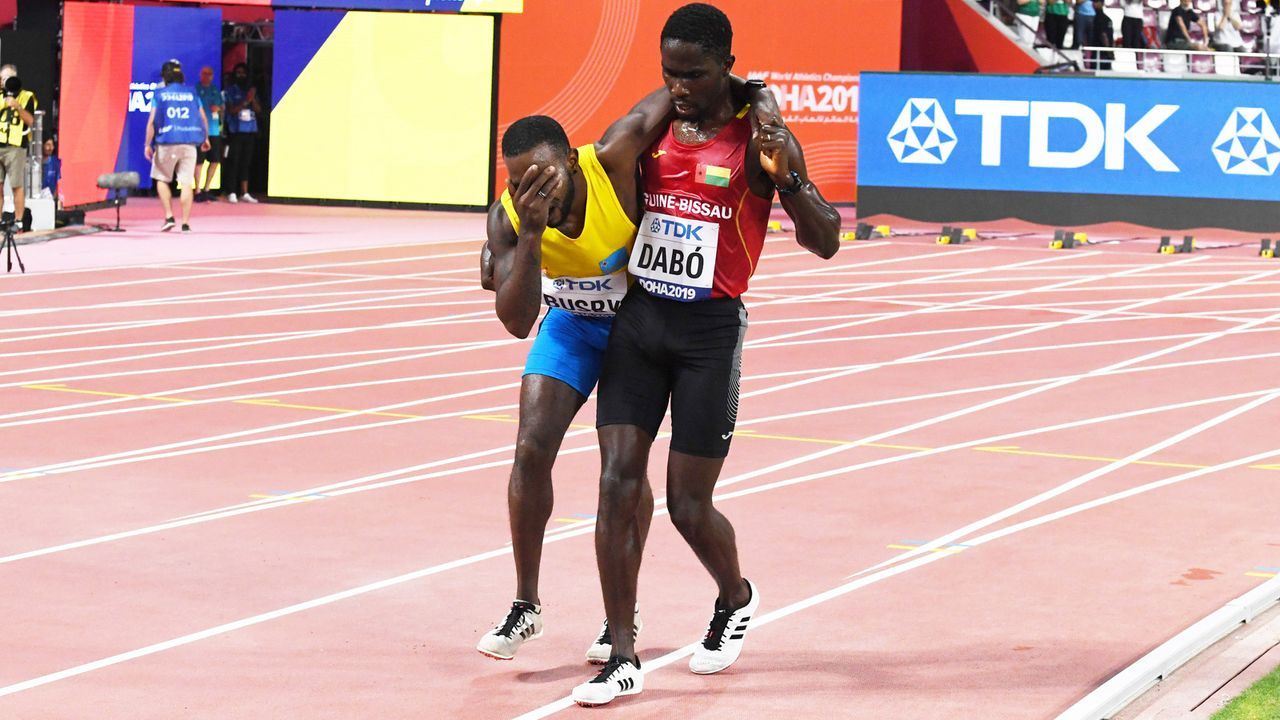 Sportgeist in Katar - Bildquelle: imago images/Chai v.d. Laage