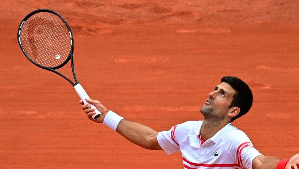 French Open Djokovic Wehrt Teenie Angriff Von Musetti In Funf Satzen Ab Ran