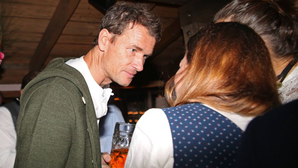 Wiesn Arger Fur Jens Lehmann Ex Nationaltorhuter Flog Aus Oktoberfest