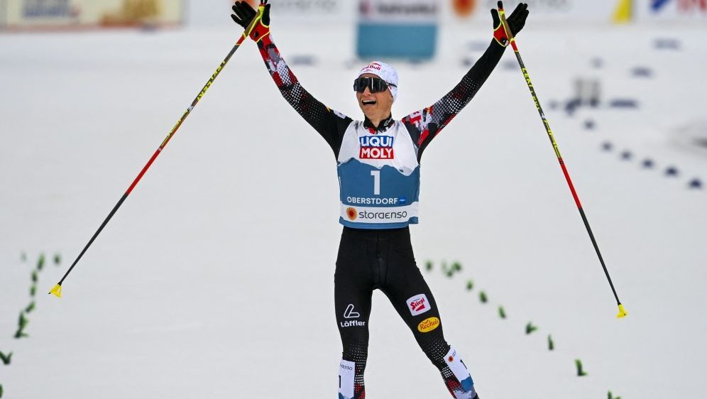 Weltmeister Lamparter gewinnt in Klingenthal - Bildquelle: AFP/SID/CHRISTOF STACHE