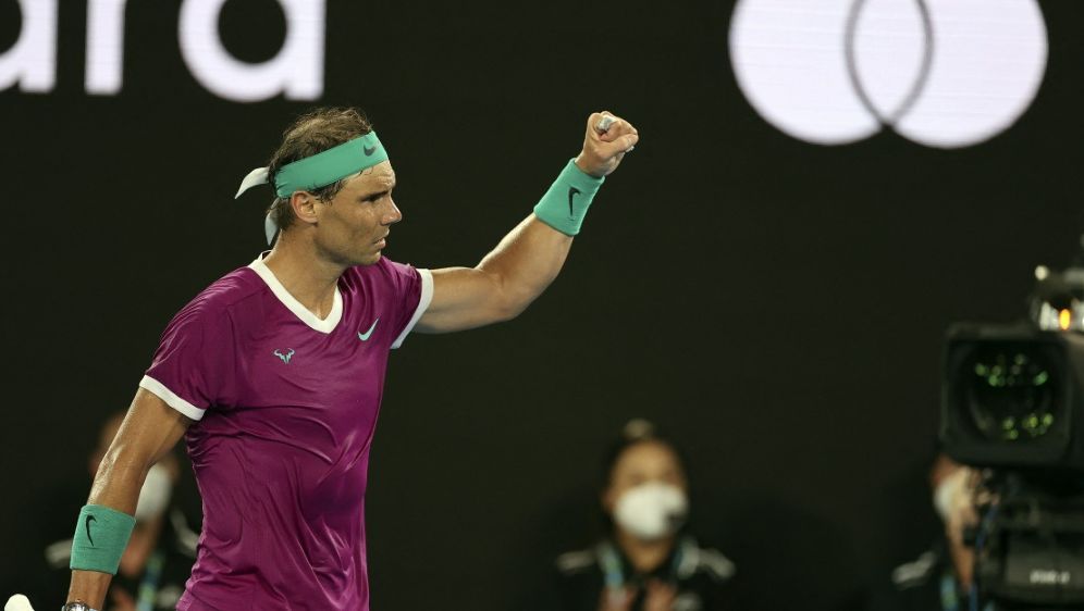 Nadal bezwingt Medwedew in einem dramatischen Finale - Bildquelle: AFP/SID/MARTIN KEEP