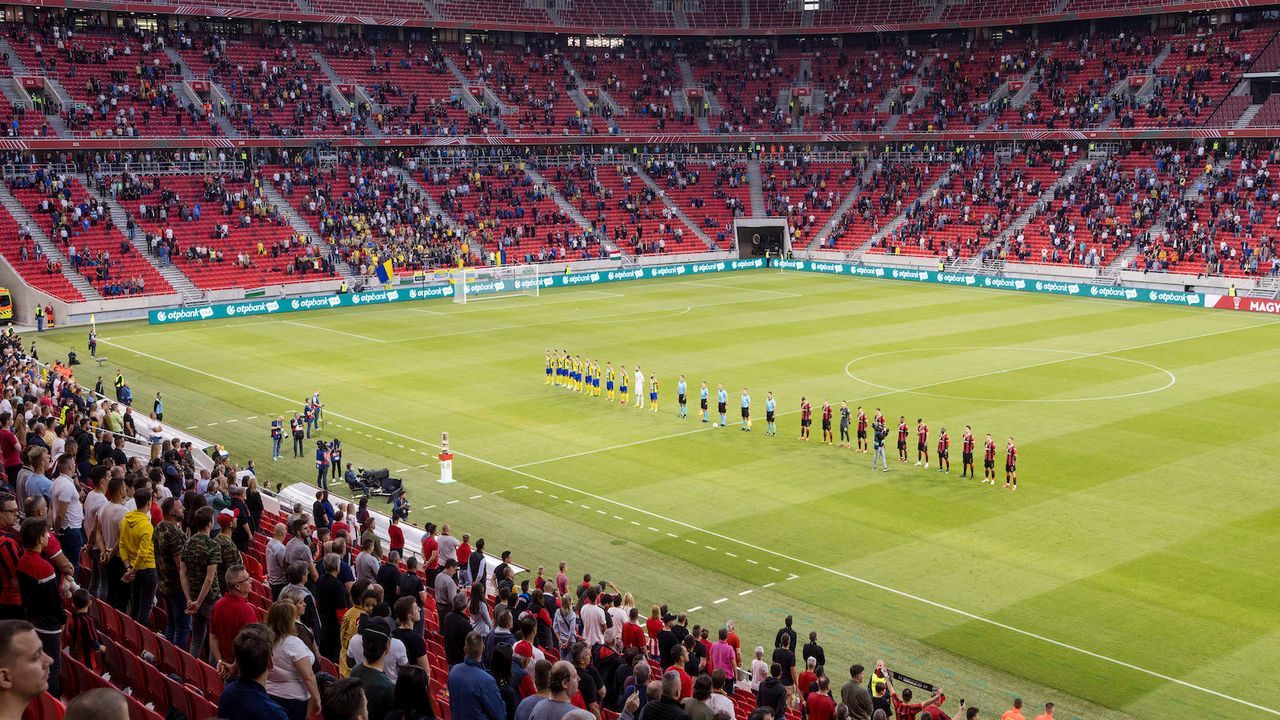 Fußballspiele mit Fans? Läuft - in Ungarn und Serbien