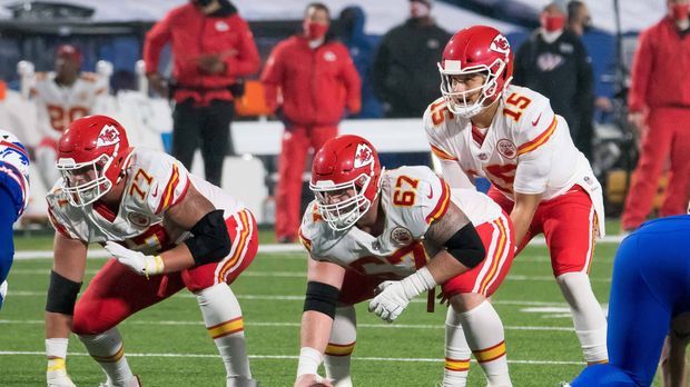 "Kansas City Chiefs Unveil New Offensive Line Strategy For 2022 Season ...