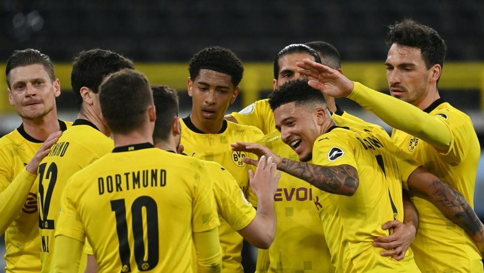 Dfb Pokal Borussia Dortmund Uberrollt Kiel Finale Gegen Rb Leipzig