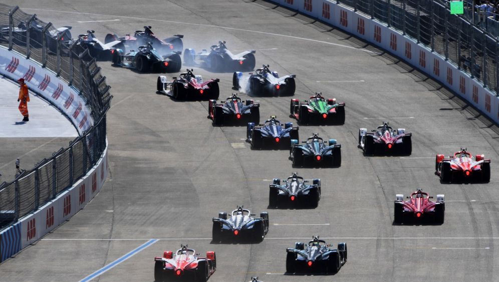 Die Formel E möchte die Kosten in der Serie im Griff behalten und wird desha... - Bildquelle: Motorsport Images
