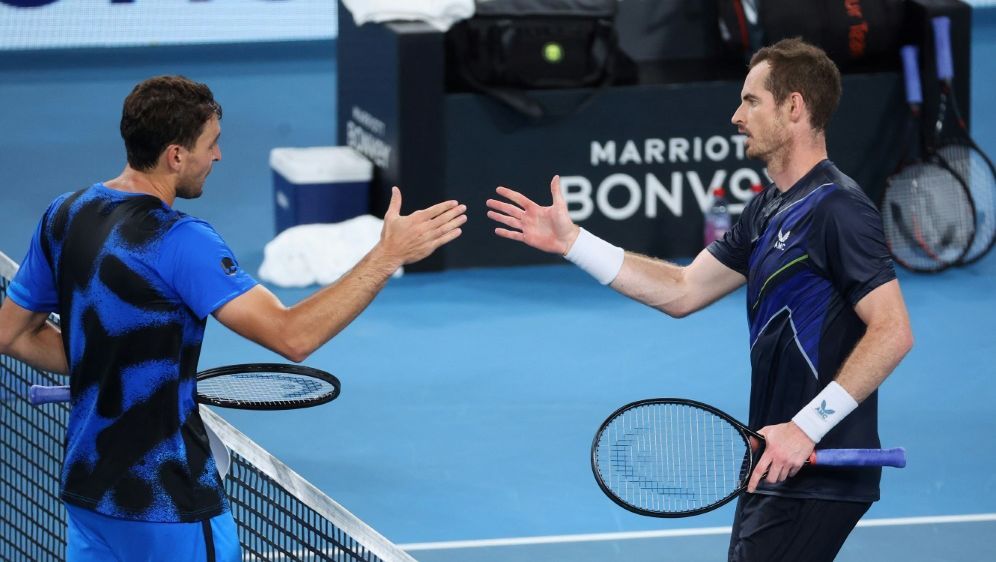 Andy Murray muss sich Aslan Karazew geschlagen geben - Bildquelle: AFP/SID/DAVID GRAY