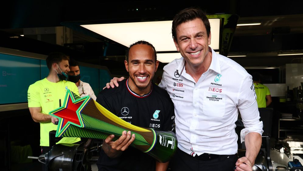 Toto Wolff hält Sao Paulo für eines von Lewis Hamiltons besten Rennen - Bildquelle: Motorsport Images