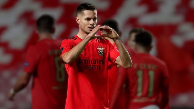 Julian Weigl Ist Spieler Des Jahres Bei Benfica Lissabon