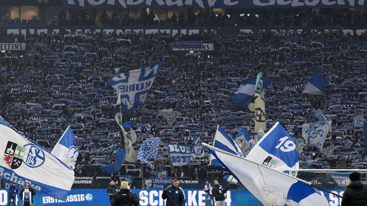Platz 4 - Veltins Arena (Schalke 04) - Bildquelle: Imago