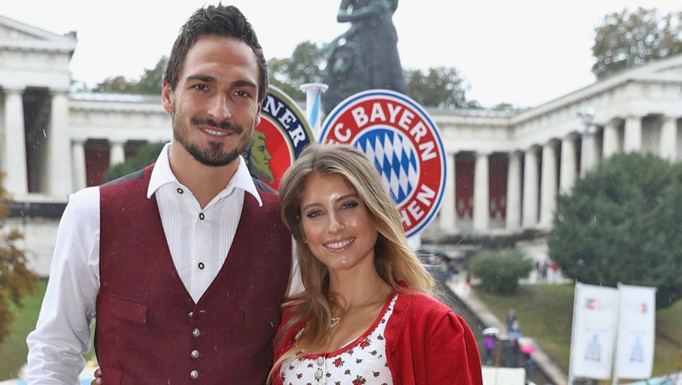 Cathy Hummels So Tickt Die Frau Von Mats Hummels