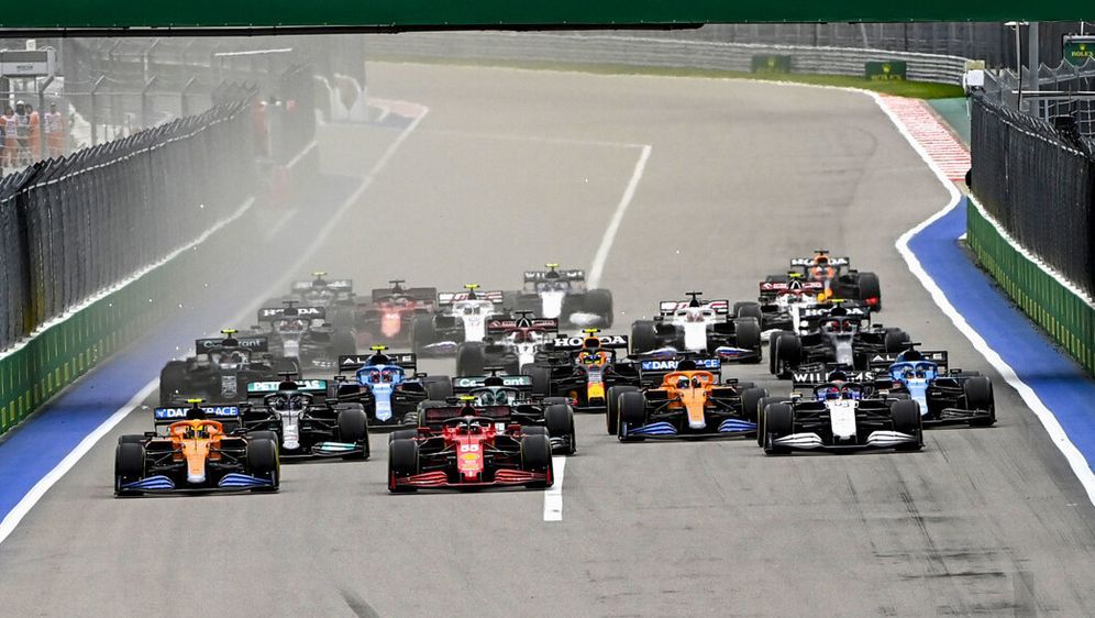 Formel-1-Start in Sotschi: Der Russland-Grand-Prix wird 2022 nicht ersetzt - Bildquelle: Motorsport Images