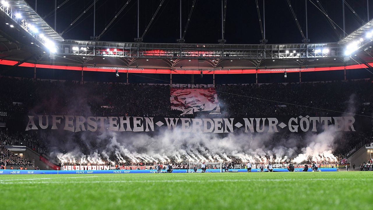 Viertelfinal-Hinspiel: Eintracht Frankfurt - FC Barcelona 1:1 - Bildquelle: IMAGO/Revierfoto