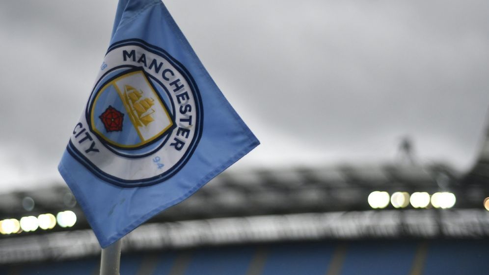 Premier League wirft City Verstoß vor - Bildquelle: AFP/SID/ANTHONY DEVLIN