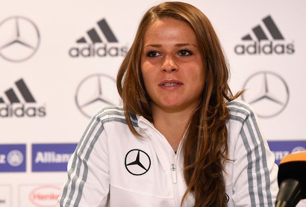 Frauen nackt dfb DFB: Jones: