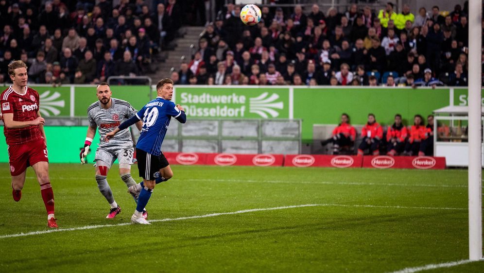 Hamburg holt einen Punkt bei Fortuna Düsseldorf - Bildquelle: imago