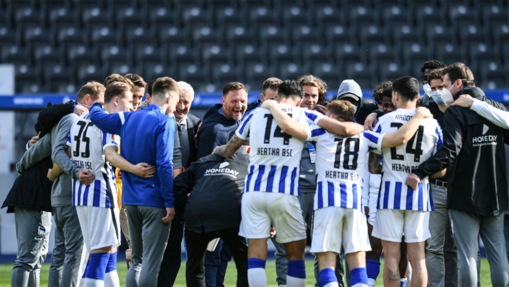 Hertha Bsc Mit Kantersieg Im Zweiten Test