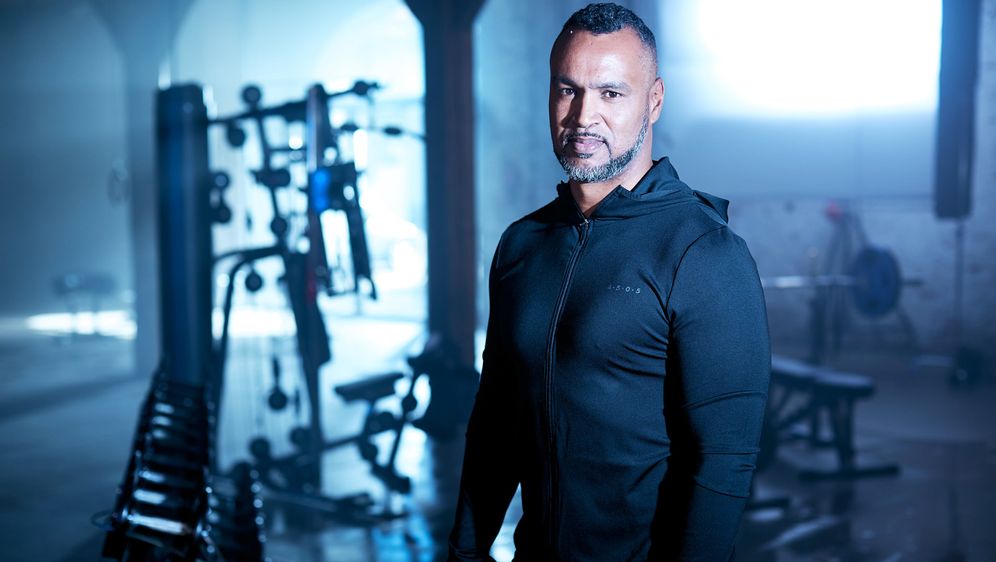 Coach Esume erhält ExklusivVertrag bei ProSieben