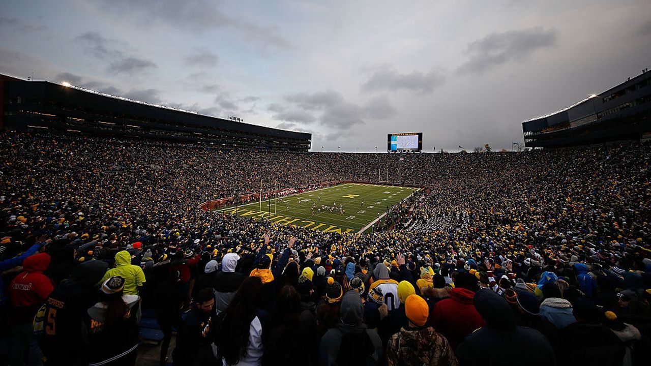 Platz 1: Michigan Stadium  - Bildquelle: 2016 Getty Images