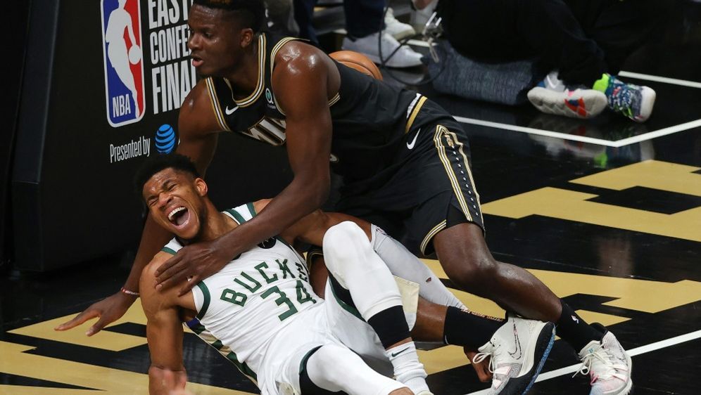 Nba Bucks Verlieren Antetokounmpo Und Spiel Vier