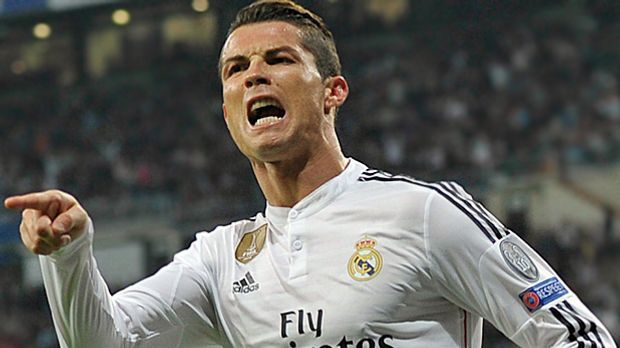 Nach Cl Triumph Ronaldo Verpasst Sich Neue Frisur