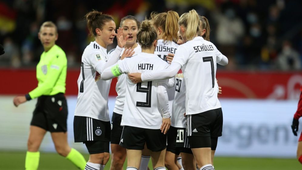 Die deutsche Frauen-Nationalmannschaft schlägt Portugal - Bildquelle: FIRO/FIRO/SID/